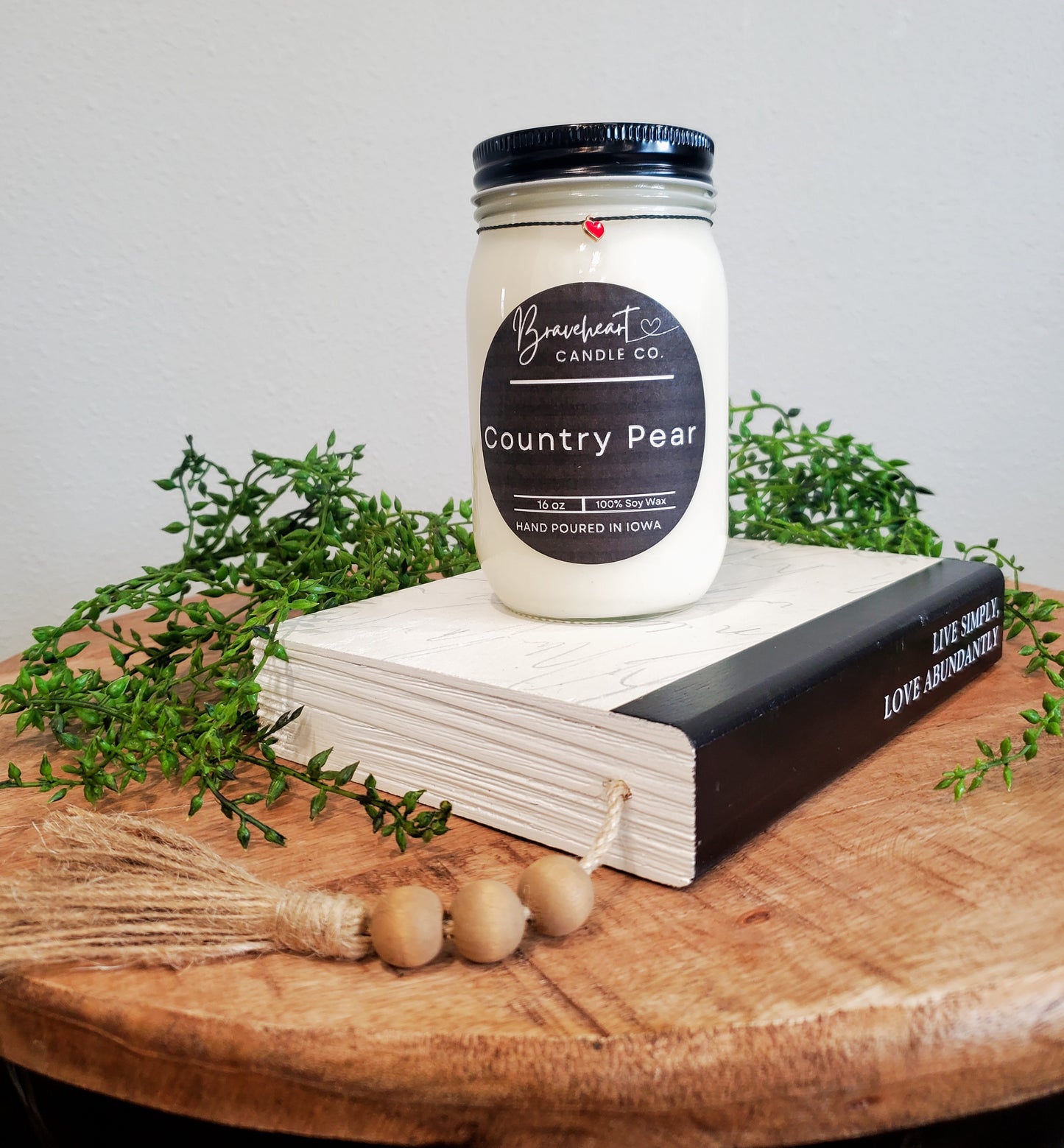 Country Pear 16 oz Candle