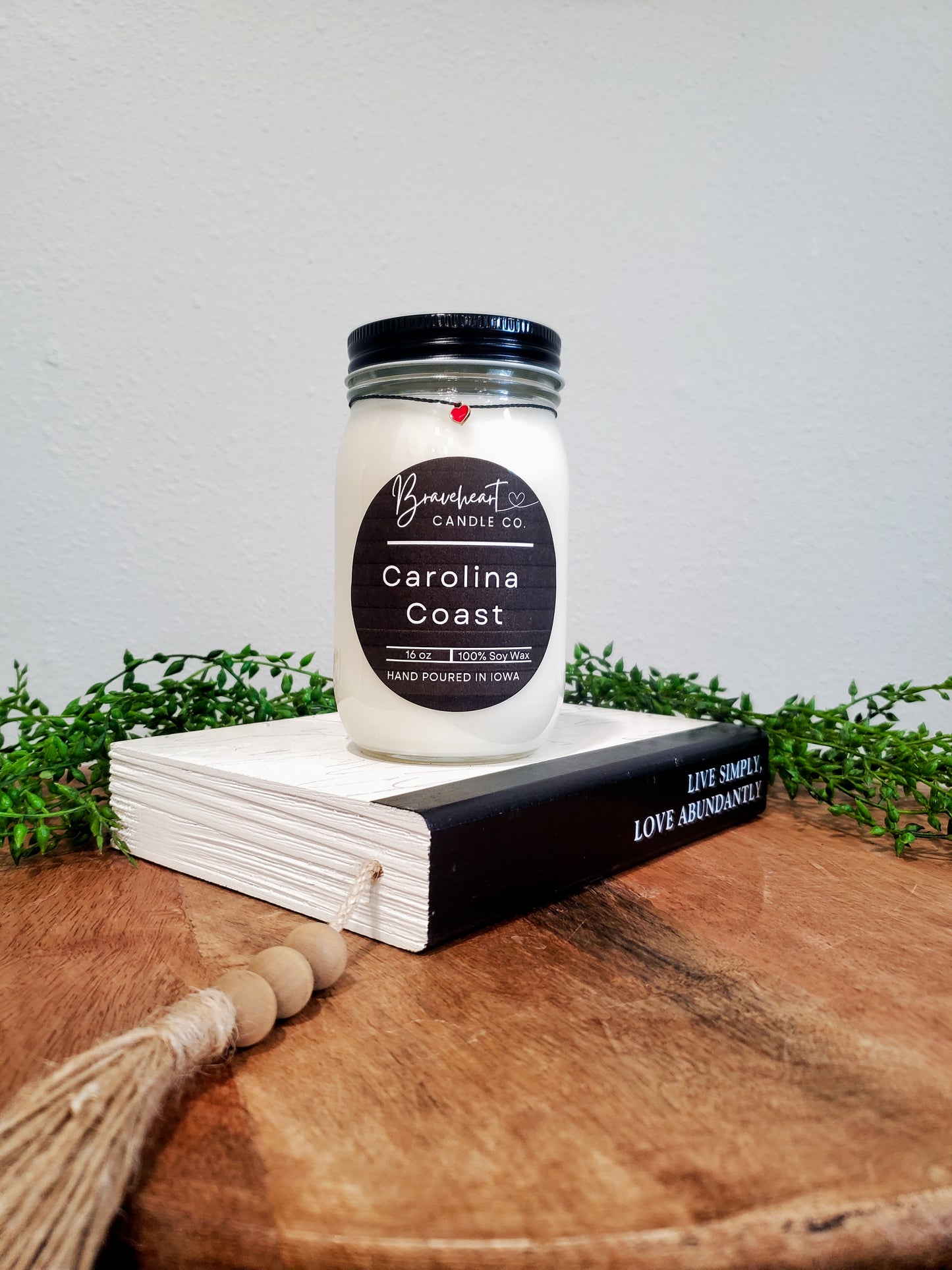 Carolina Coast 16 oz Candle