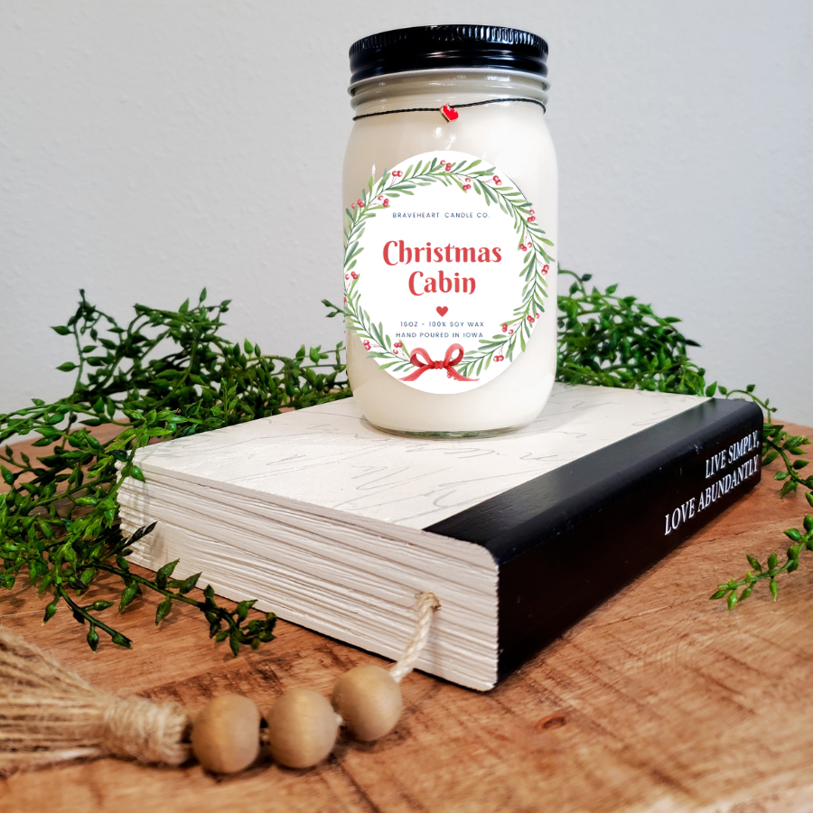 Christmas Cabin - 16oz Candle